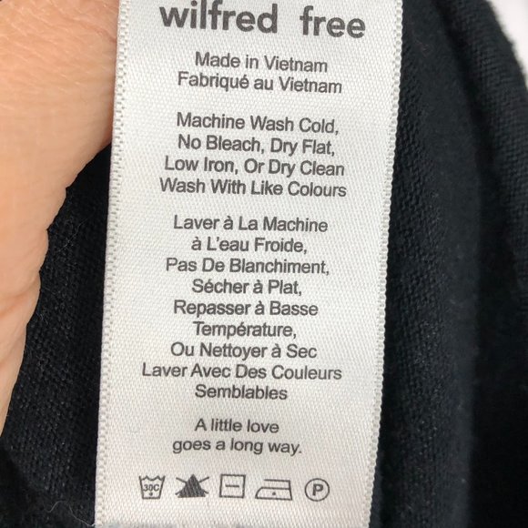 Wilfred Free Aritzia Black Hari Longsleeve Surplice Neck Wrap style Bodysuit S - Picture 11 of 16